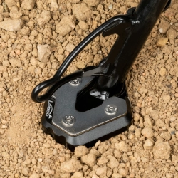 LOBOO Nakładka na stopkę boczną do Aprilia SR GT200 (2022-) (10.3.03451.001.01)